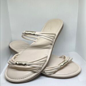 Universal Thread Cream & Silver Women's Sandals